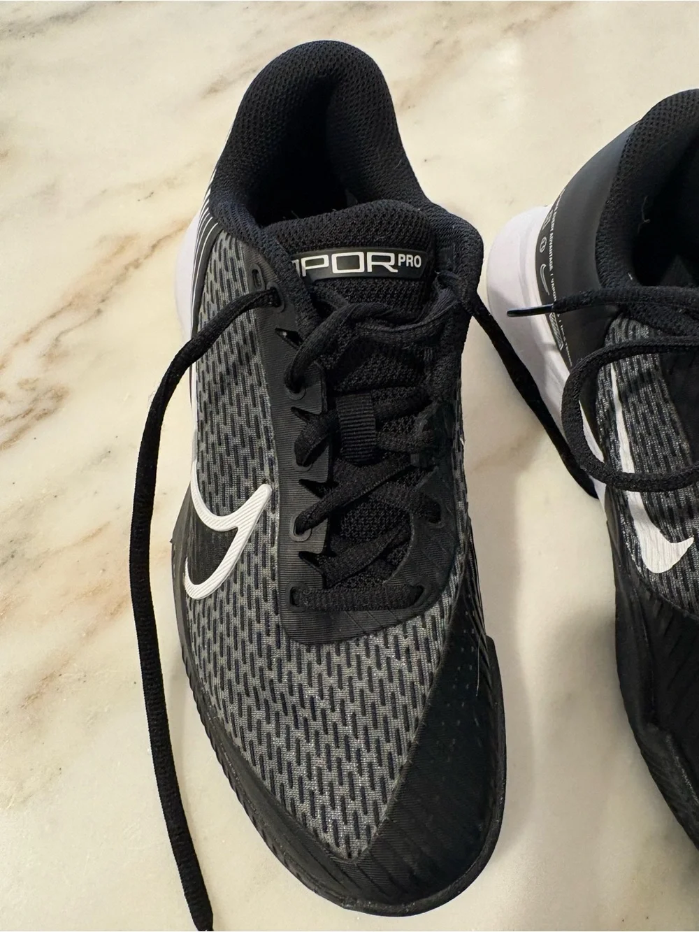 Nike Black and White Womens Vapor Tennis Sneakers